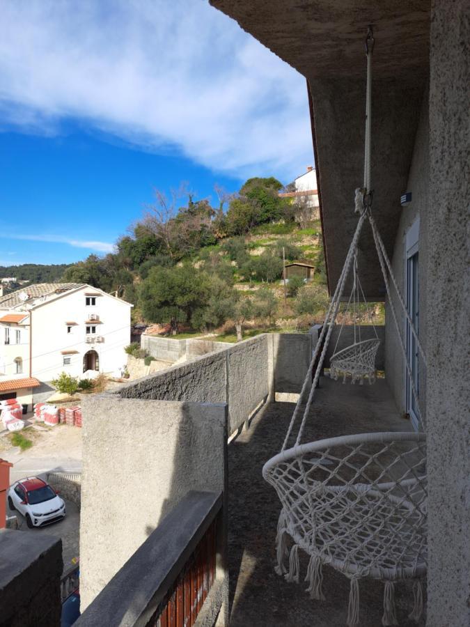 Apartman Vidas Palit Exterior foto